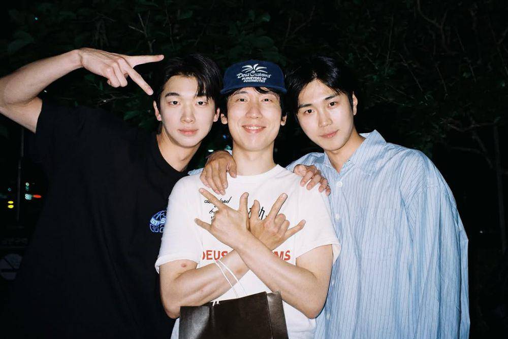 momen perpisahan Kim E Jun dengan cast Resident Playbook (instagram.com/twozun)