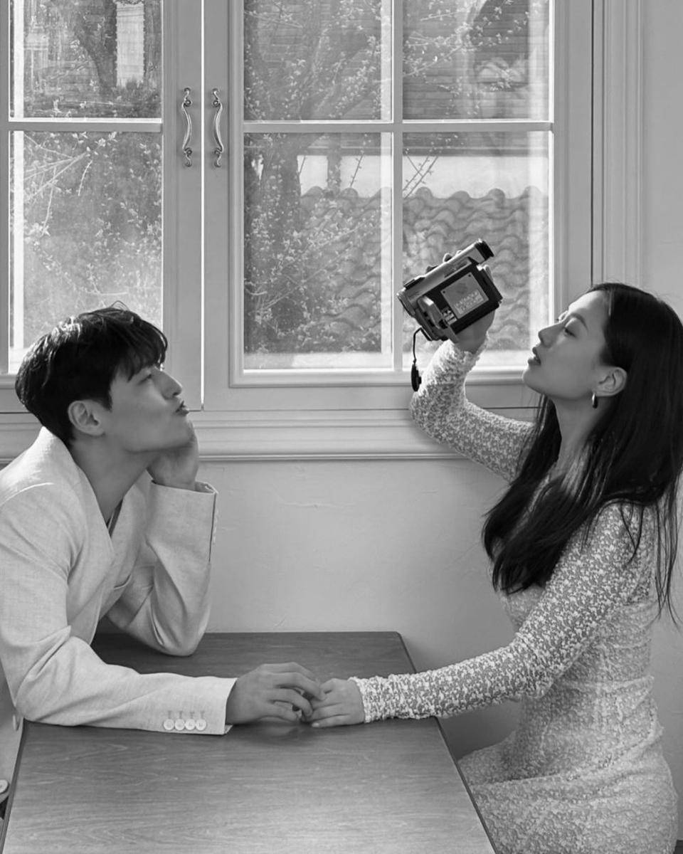 potret akrab Kang Ha Neul dan Go Min Si (instagram.com/gominsi)