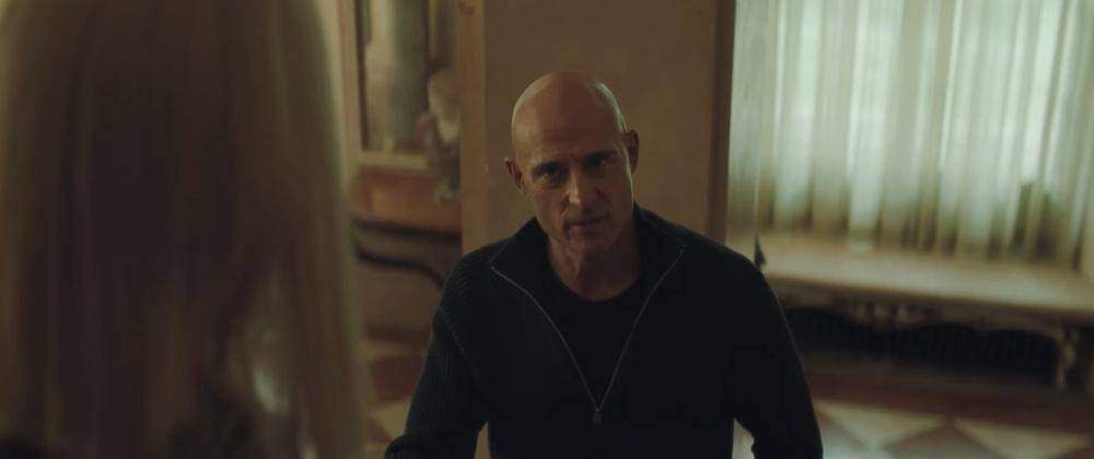 Mark Strong (dok. Prime Video/Nine Perfect Strangers)