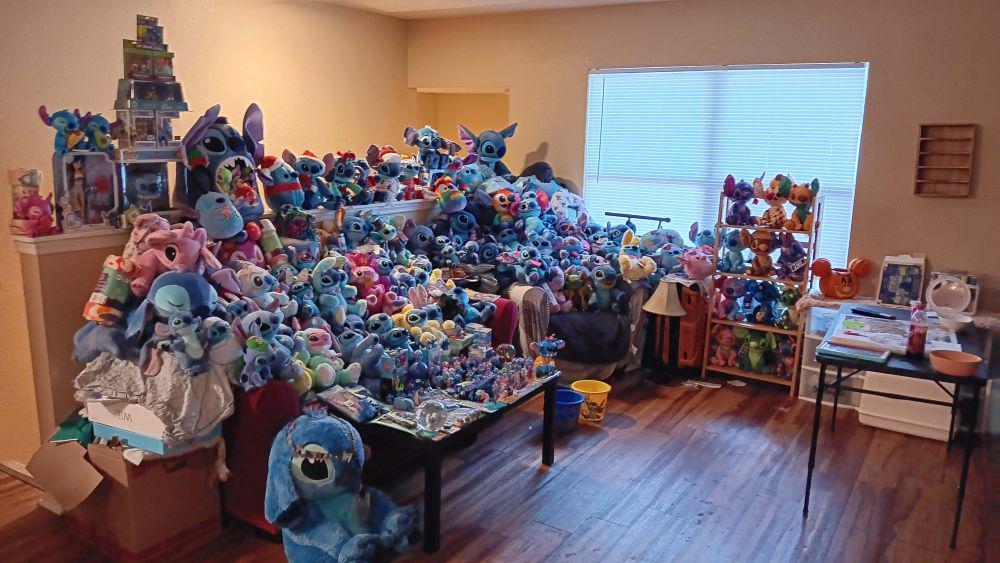 8 Koleksi Lilo & Stitch, Jumlah Boneka dan Figurnya Super Masif!