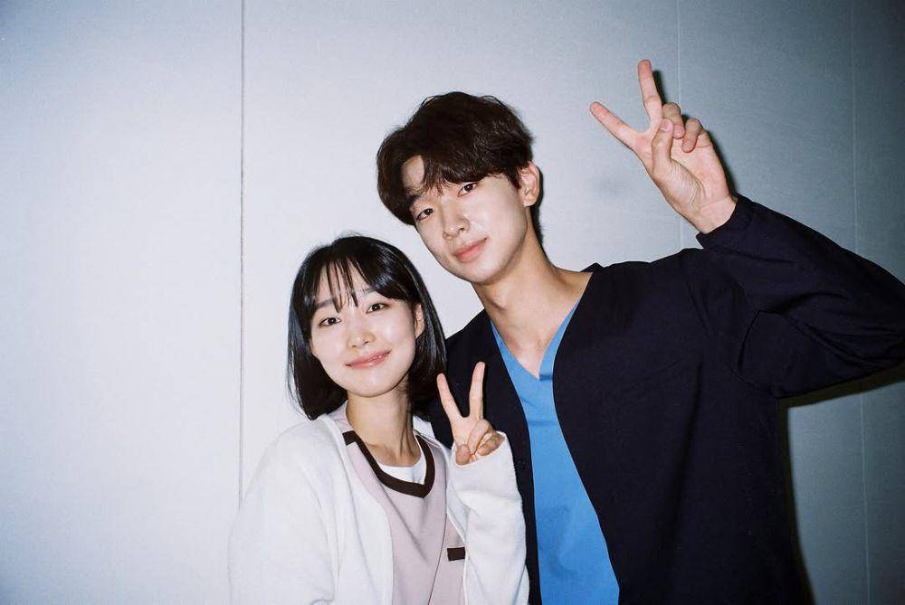 momen perpisahan Kim E Jun dengan cast Resident Playbook (instagram.com/twozun)