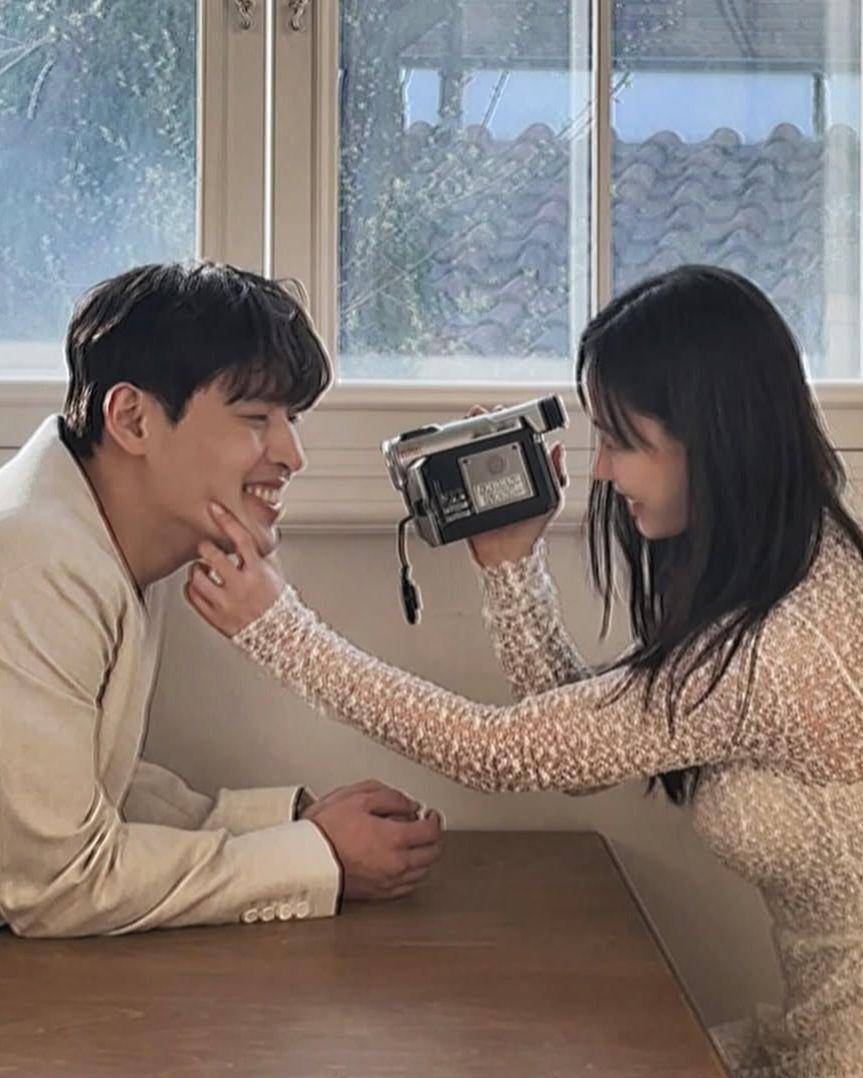 potret akrab Kang Ha Neul dan Go Min Si (instagram.com/gominsi)