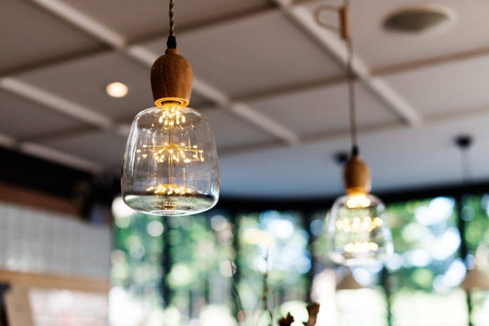 Ilustrasi lampu (freepik.com/rawpixel.com)