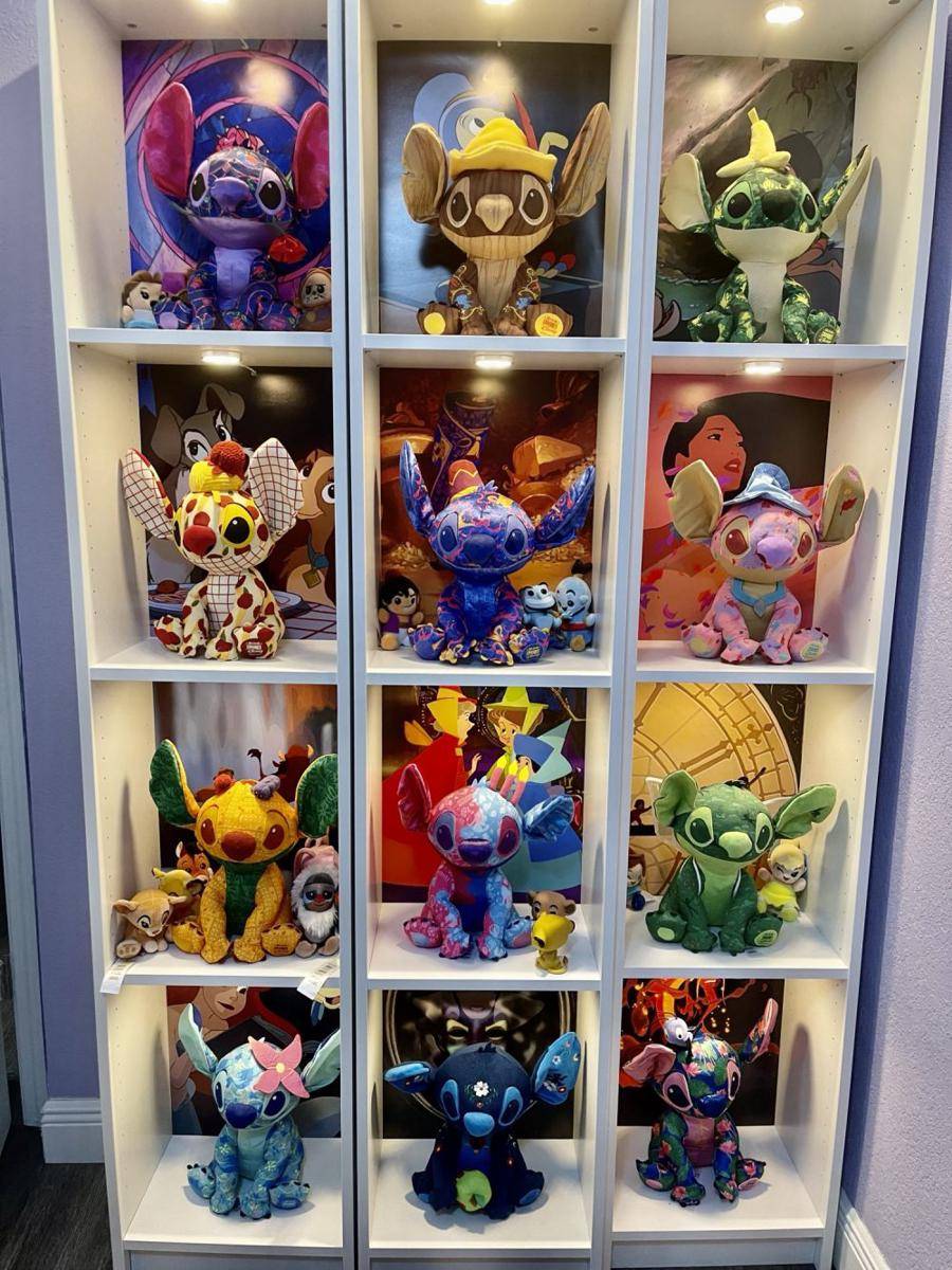 potret koleksi Lilo & Stitch (reddit.com/user/GenerlAce)