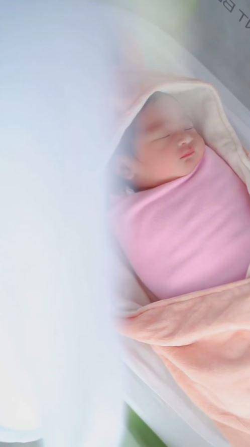 Baby Xandraya Anak Kedua Siti Badriah (Instagram.com/sitibadriahh)