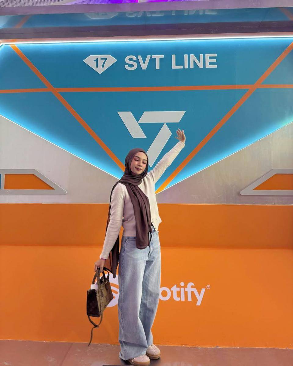 Inspirasi OOTD ala Adya Asyra (instagram.com/adyaasyra)