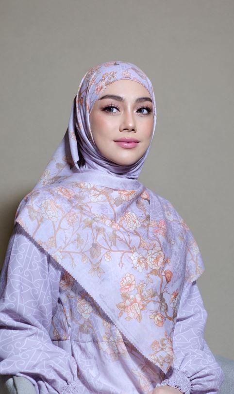 penampilan terbaru Celine Evangelista berhijab (Instagram.com/celine_evangelista)