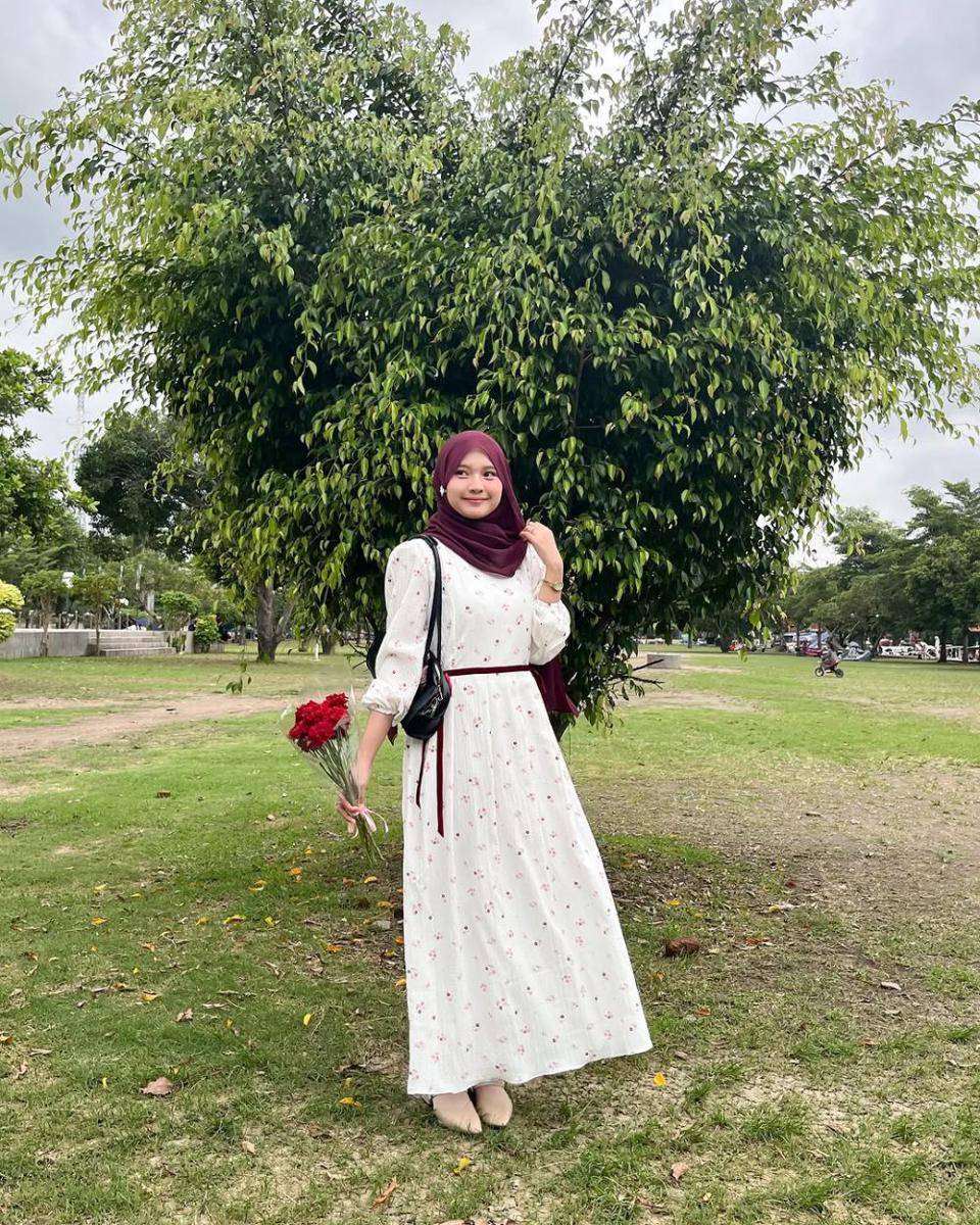 feminine romantic style ala Siska Amera (instagram.com/siskaamera)
