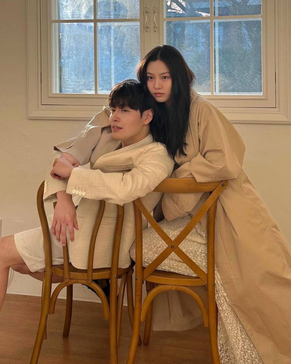 potret akrab Kang Ha Neul dan Go Min Si (instagram.com/gominsi)