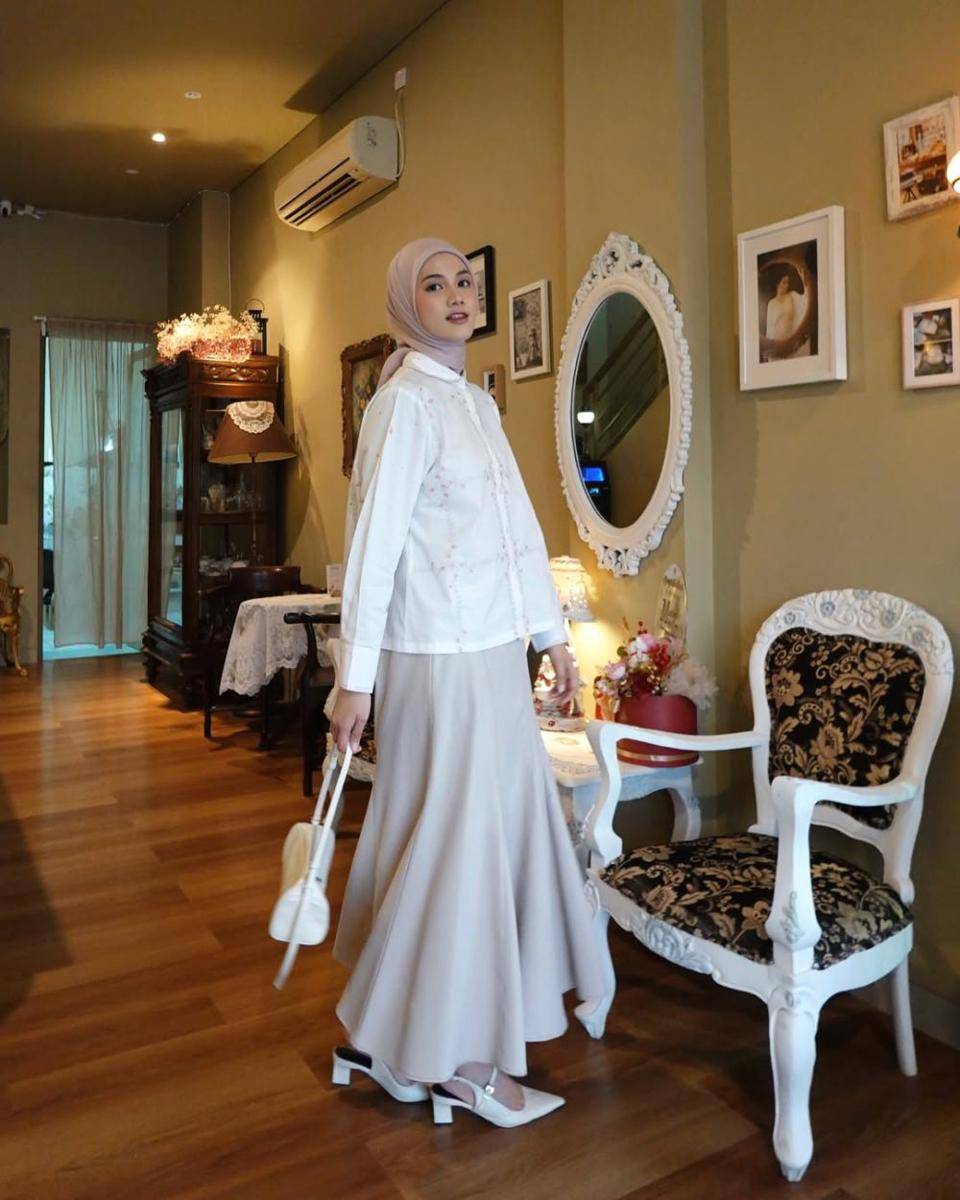 Inspirasi OOTD ala Rania Sukandari (instagram.com/raniaskdr_)