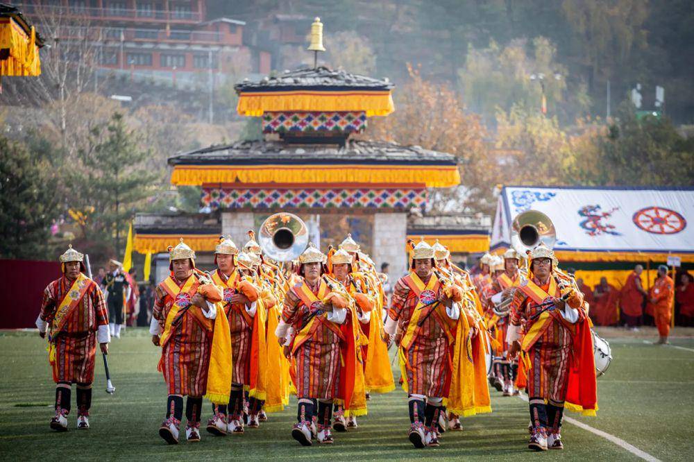 ilustrasi pria Bhutan dengan pakaian tradisionalnya (dok.Travel Bhutan)