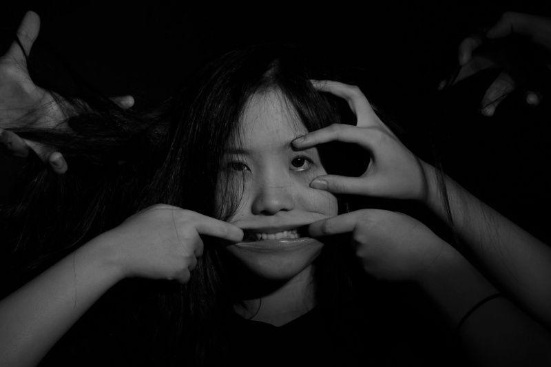 Hati-hati, Ini 5 Tanda Kamu Dimanipulasi oleh Teman Sendiri!