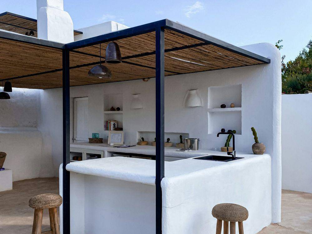 ilustrasi dapur outdoor (unsplash.com/Jubeo Hernandez)
