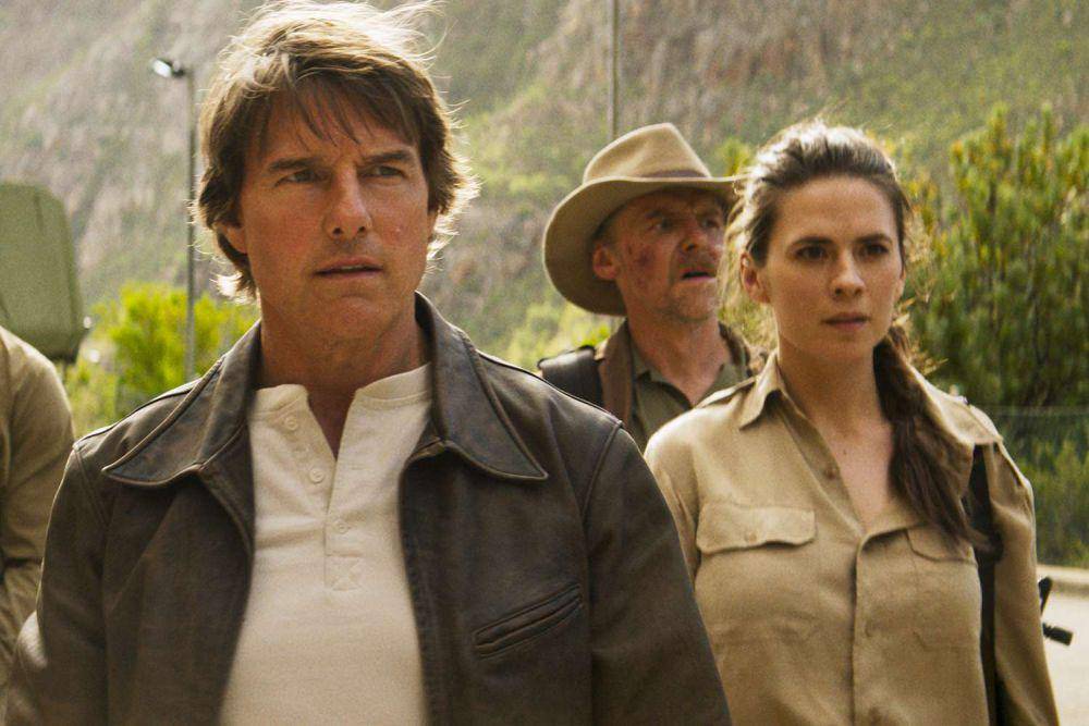 Tom Cruise dan Hayley Atwell dalam film Mission: Impossible terbaru (dok. Paramount Pictures/Mission: Impossible - The Final Reckoning)