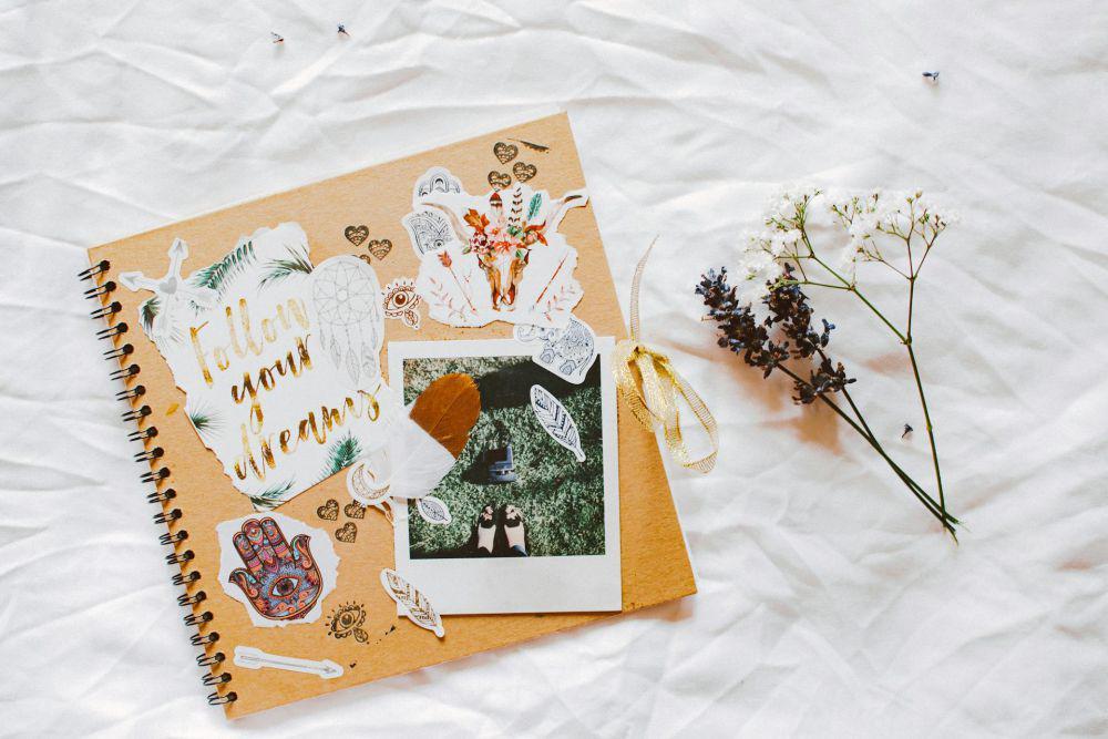 ilustrasi scrapbook (pexels.com/Lisa from Pexels)