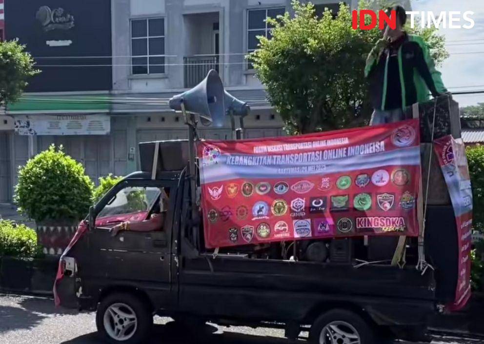 Akibat offbid, layanan pesan antar di Purwokerto sejak pagi terganggu, Selasa (20/5/2025).(IDN Times/Cokie Sutrisno)