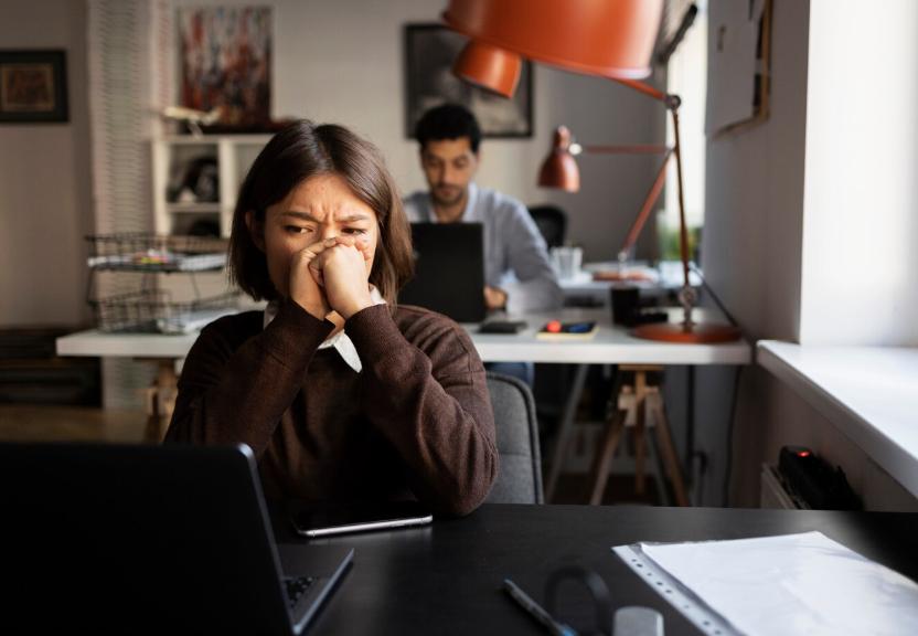 5 Tanda Kamu Mulai Burnout dan Cara Mengatasinya Tanpa Resign