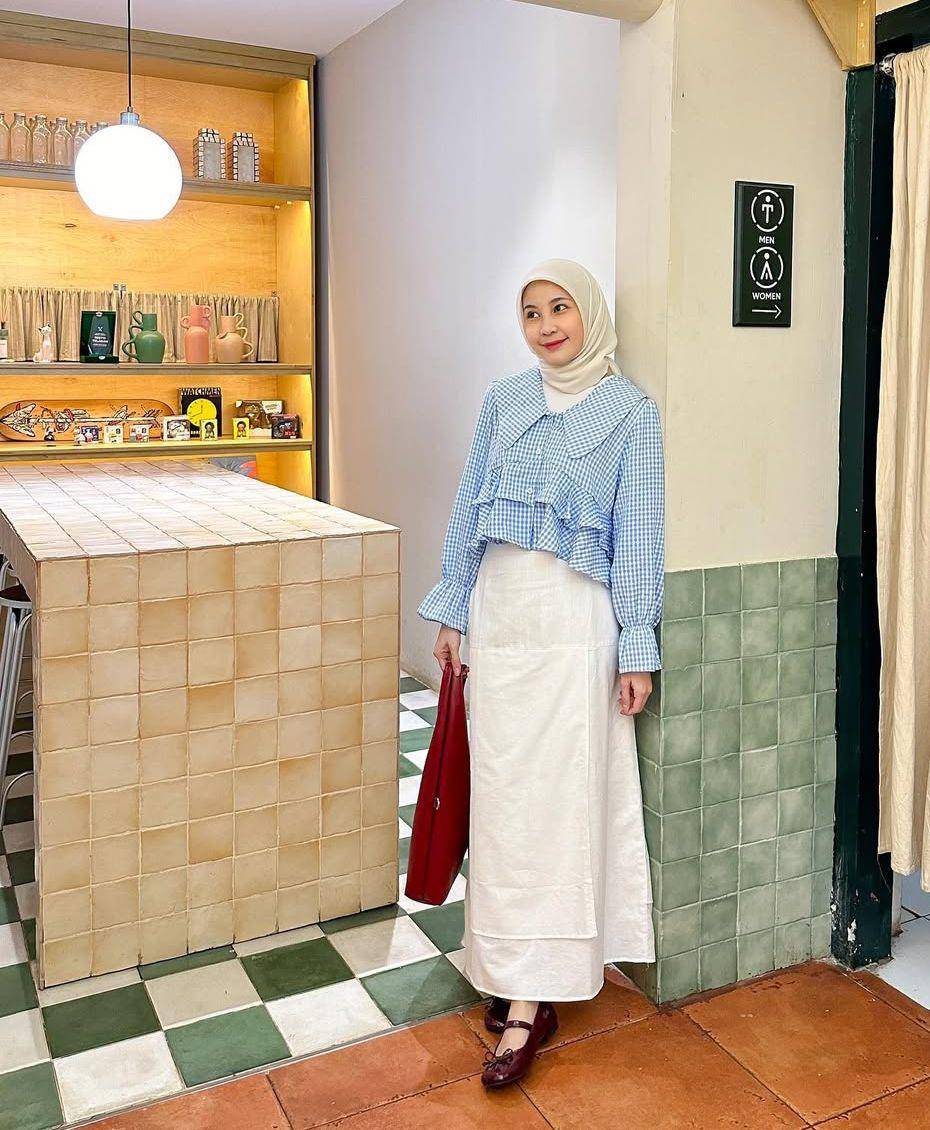 OOTD ala Adji Isni (instagram.com/aisni)