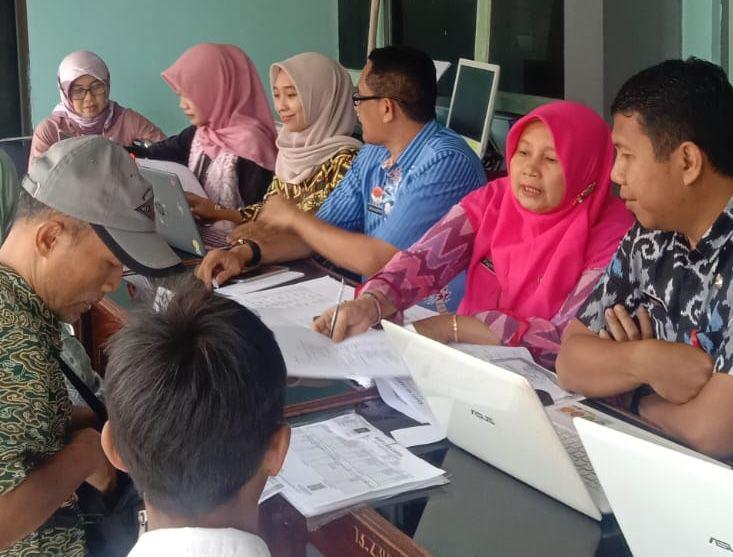 Ilustrasi proses Sistem Penerimaan Murid Baru (SPMB) di Dinas Pendidikan Kota Semarang. (dok. Disdik Kota Semarang)