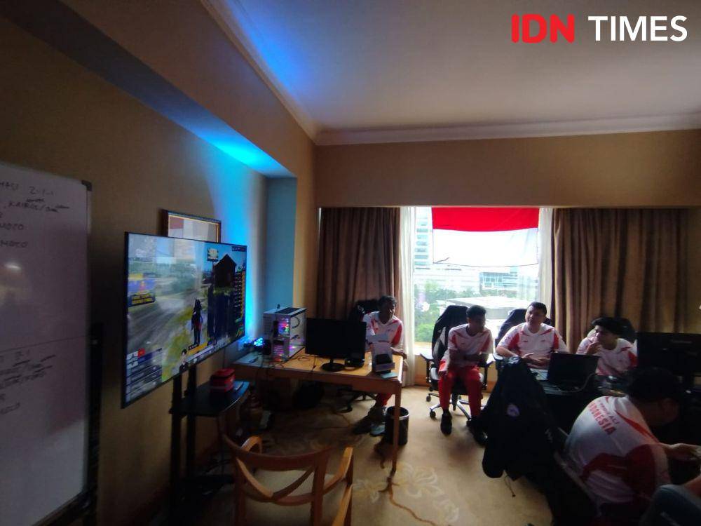 Timnas Esports Indonesia gelar pelatnas SEA Games 2025. (IDN Times/Sandy Firdaus)