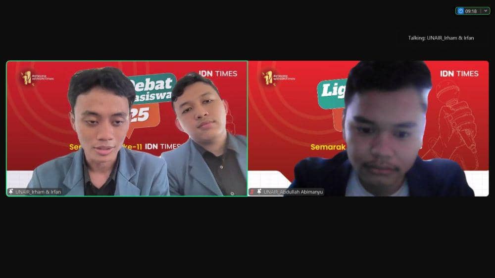 Mahasiswa Universitas Airlangga dalam Liga Debat Mahasiswa 2025 IDN Times. (IDN Times/Abidin)