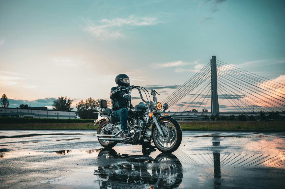 4 Risiko Sering Membiarkan Motor Kehujanan, Rentan Karatan!