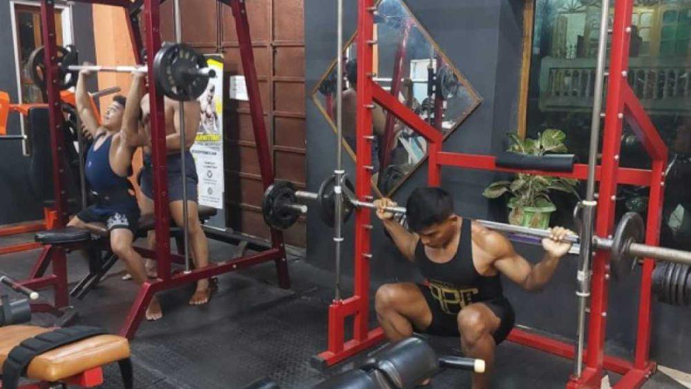 Atlet binaraga Kabupaten Malang saat melakukan latihan. (IDN Times/Istimewa)