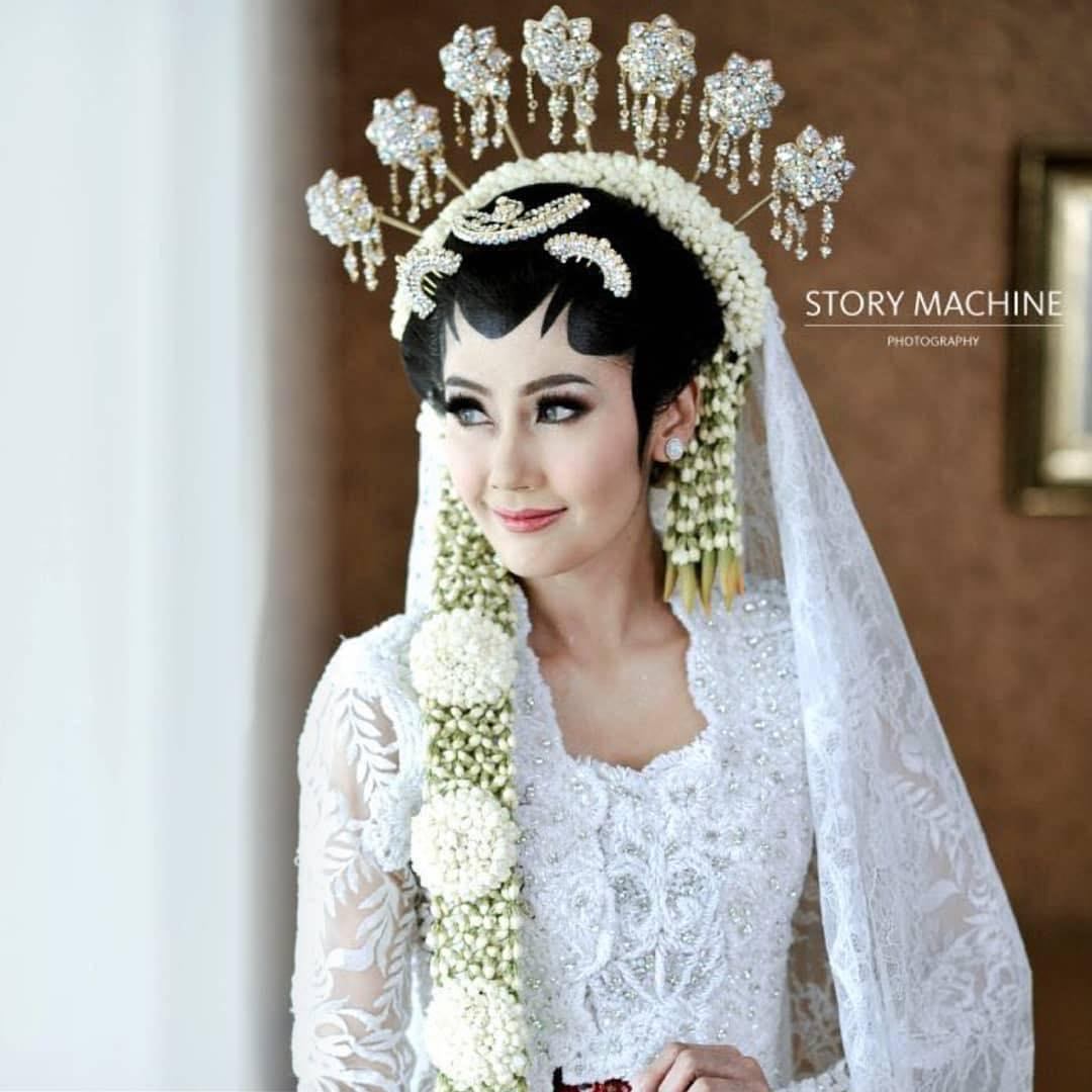 https://cdn.idntimes.com/content-images/post/20180122/6-e16f5480e86ac7062ea2149620611aab.jpg