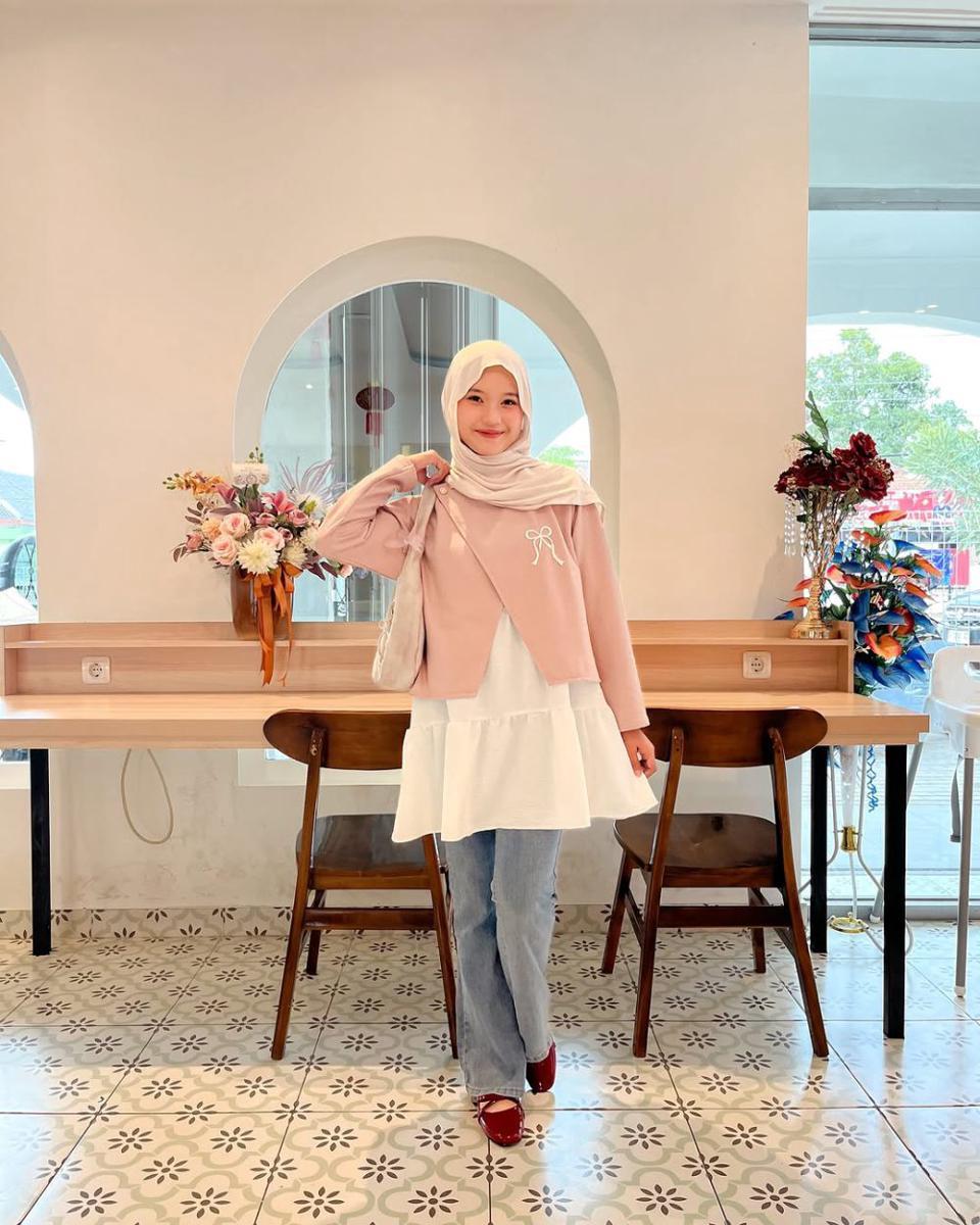 inspirasi coquette aesthetic style ala Siska Amera (instagram.com/siskaamera)