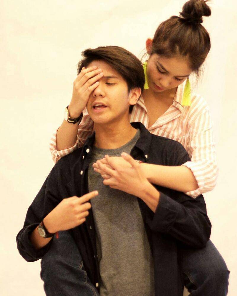 https://cdn.idntimes.com/content-images/post/20180122/7dilanthemovie1990-dd65bf812045b9222f4707fc9e16dcca.jpg