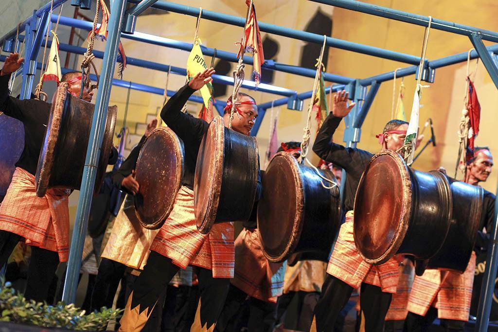 https://cdn.idntimes.com/content-images/post/20180127/aceh-international-rapai-festival-2016-banda-aceh-photo-pikiran-merdeka-oviyandi-emnur-6dab467f4bdd852e5dfbe7ddb0d469dc.jpg