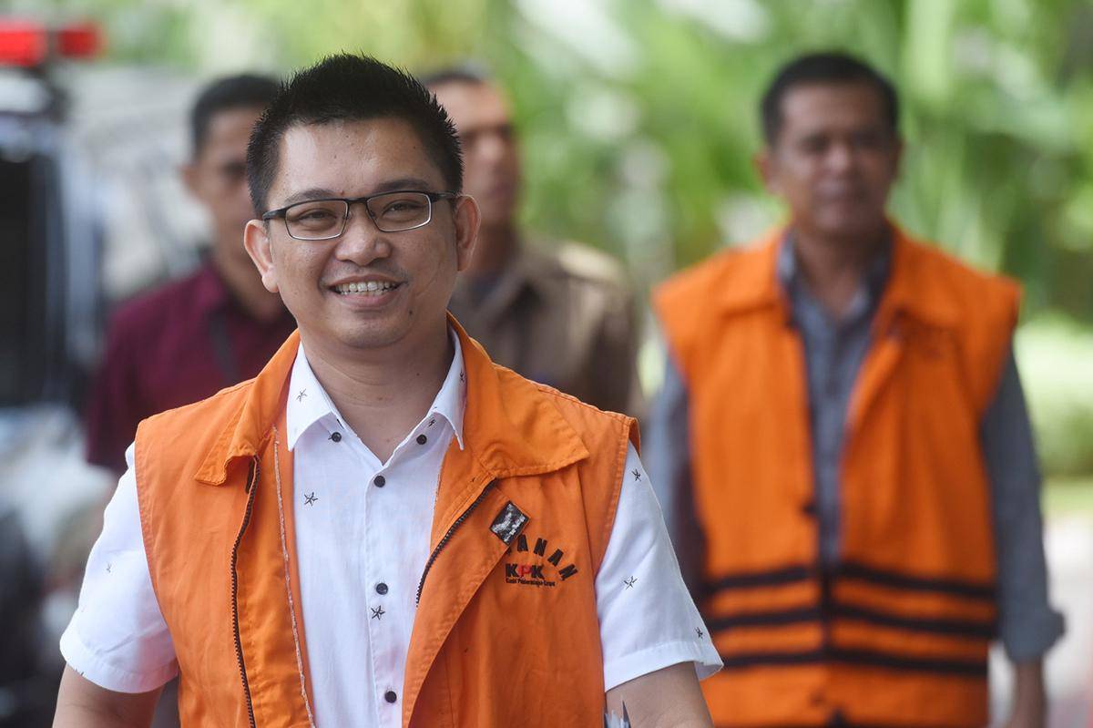 https://cdn.idntimes.com/content-images/post/20171215/antarafoto-pemeriksaan-kpk-041217-ak-2-3ffc5cd9bc959e74deefdd027b21b926.jpg