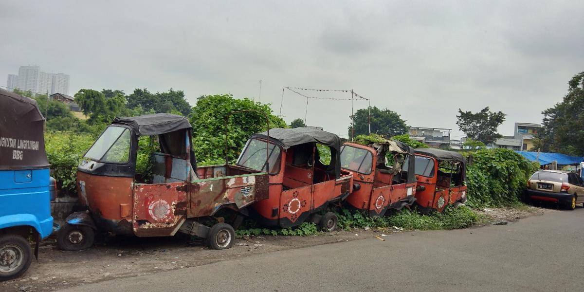 https://cdn.idntimes.com/content-images/post/20180324/bajaj-merah-3-be65295da8eabc49fd2ce642a1175f40.jpg