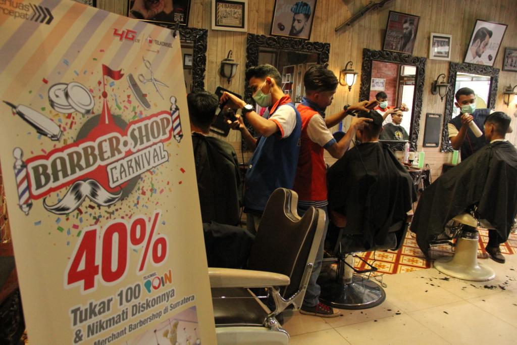 https://cdn.idntimes.com/content-images/post/20171214/barbershopcarnival-1-82483ae8bbe486a5436f8368c8453e71.jpeg