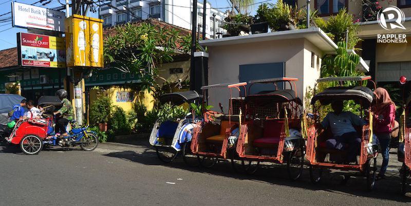 https://cdn.idntimes.com/content-images/post/20180326/becak-listrik3-df241386926434d665edad28d9500f0f.jpg
