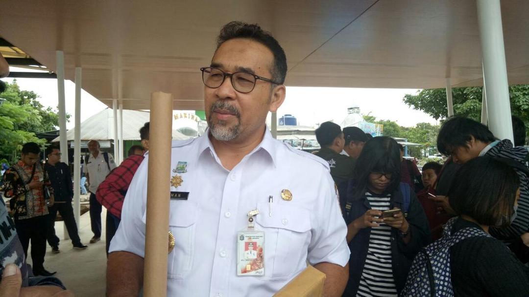 https://cdn.idntimes.com/content-images/post/20180321/bupati-p-seribu-1fefe0ab69f53e0fb71c85080823cecc.jpg