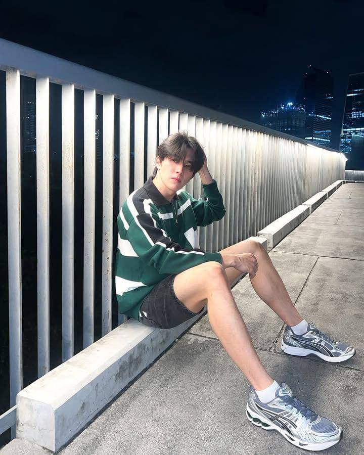 outfit hangout ala Boom Raweewit (instagram.com/bxxm_rvw)