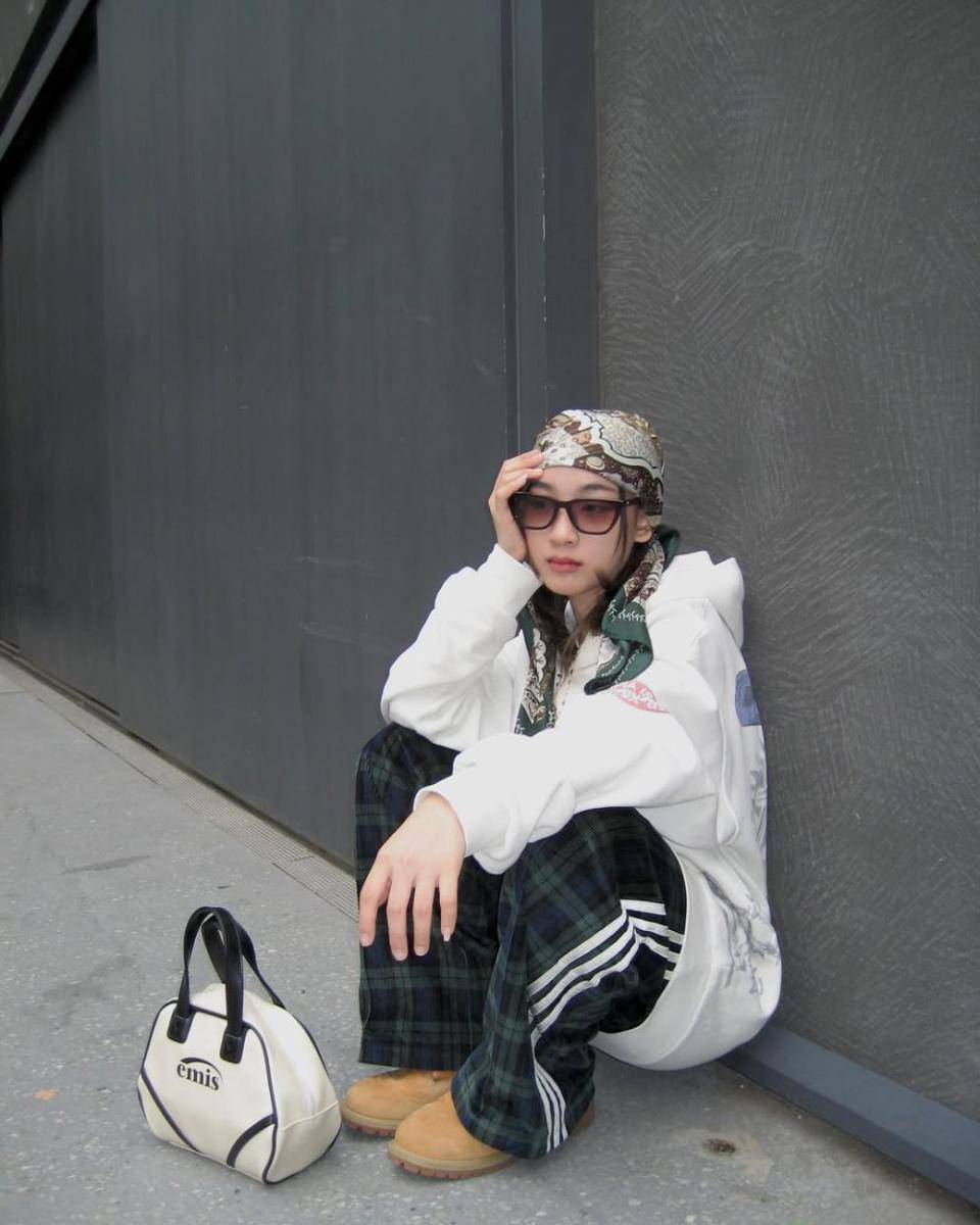 Fai 4EVE (instagram.com/callmebanananana)