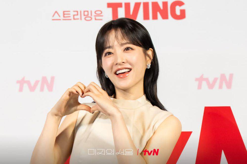 potret konferensi pers drama Our Unwritten Seoul (instagram.com/tvn_drama)