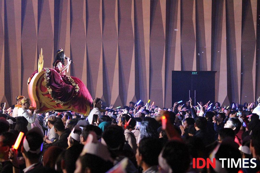 https://cdn.idntimes.com/content-images/post/20180325/diarak-2-2d622fe48cba72504a650adbe2f8c7d8.jpg