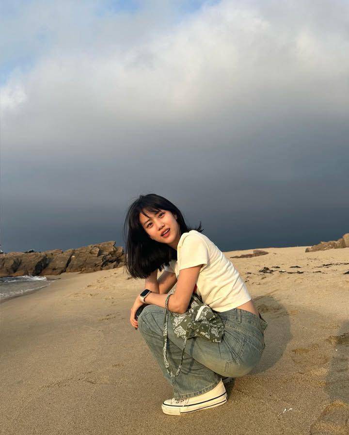 inspirasi OOTD pemeran drakor Tastefully Yours (instagram.com/hwanywayeon)