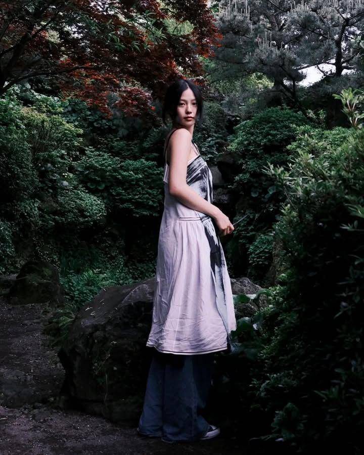 inspirasi OOTD pemeran drakor Tastefully Yours (instagram.com/gominsi)