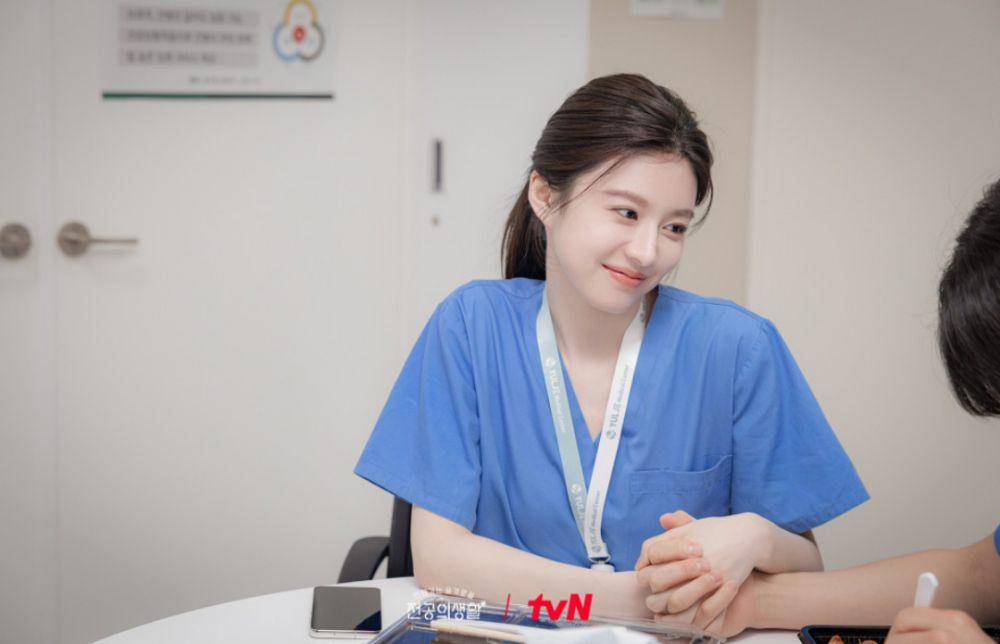Still cut Resident Playbook (dok.tvN/Resident Playbook)