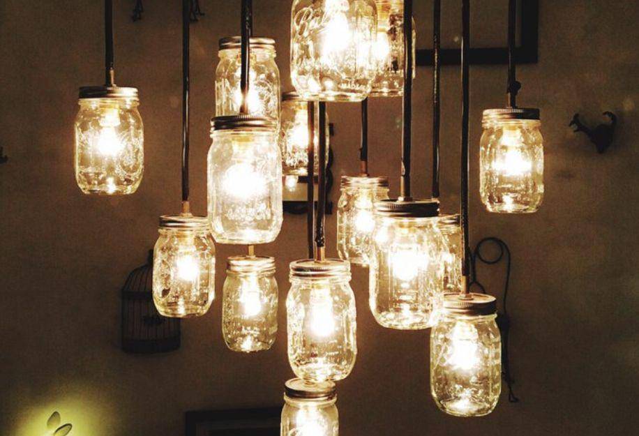 ilustrasi lampu dari botol kaca (freepik.com/EyeEm)