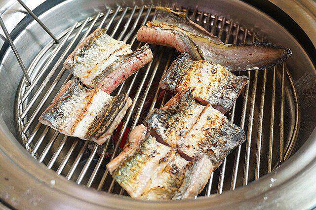 ilustrasi panggang unagi (commons.wikimedia.org/모카향기)