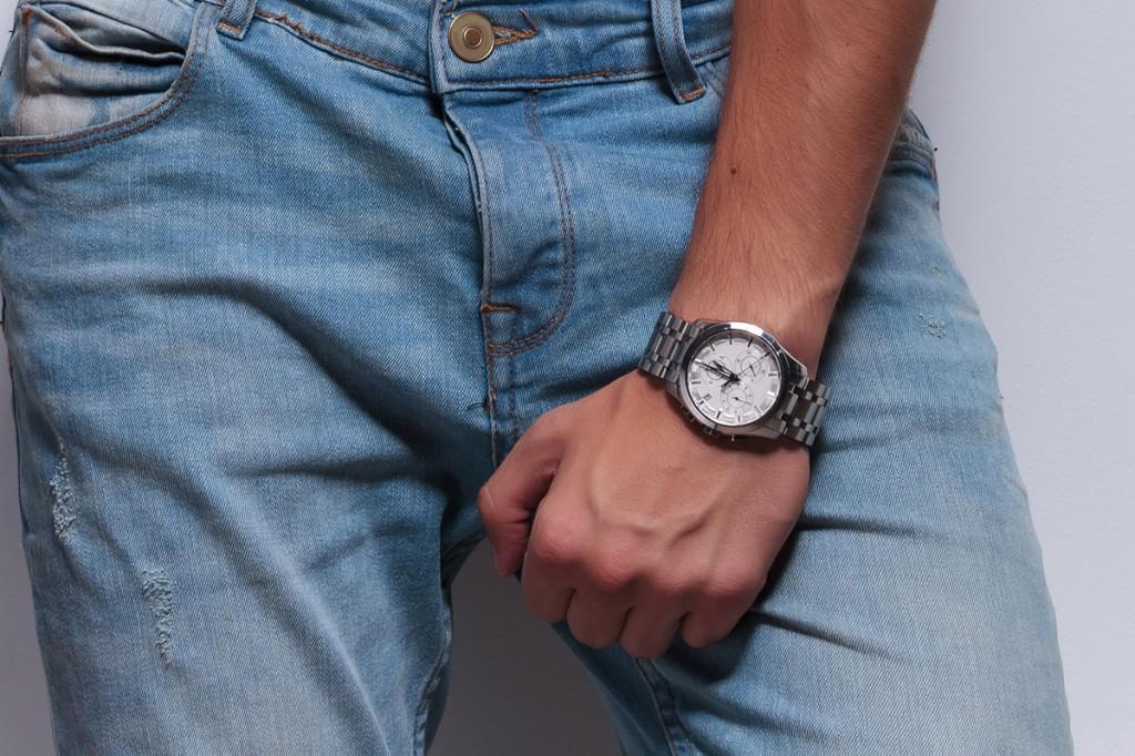 https://cdn.idntimes.com/content-images/post/20171214/jeans-1024x682-4a1296e152eceec68b34ab7297f30cd0.jpg