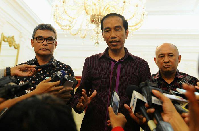 https://cdn.idntimes.com/content-images/post/20171218/jokowi1-feaf23318be52e873d97f6db526d4e26.jpg