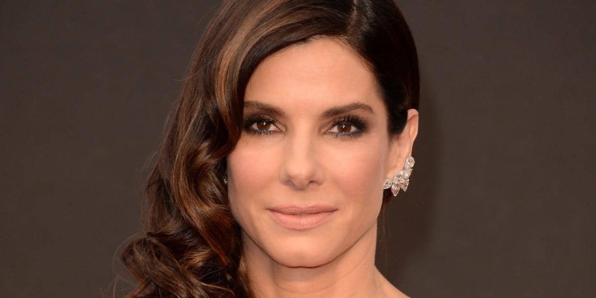http://cdn.idntimes.com/content-images/community/2017/04/o-sandra-bullock-facebook-b5ac3fd15b94e6f8715263dd4c9d9060.jpg