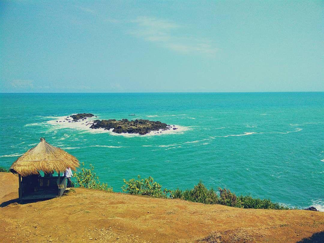 http://cdn.idntimes.com/content-images/community/2017/07/pantai-menganti-a169f83e7acd7182e9f028fc67884e21.jpg