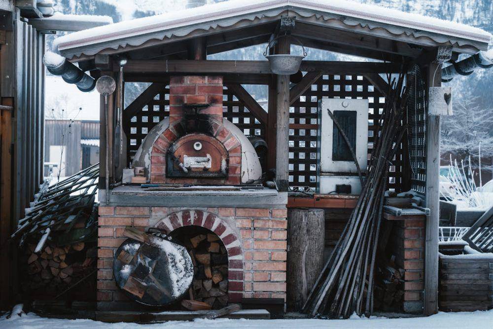 ilustrasi dapur outdoor bergaya Skandinavia (pexels.com/Ahmet Yüksek)